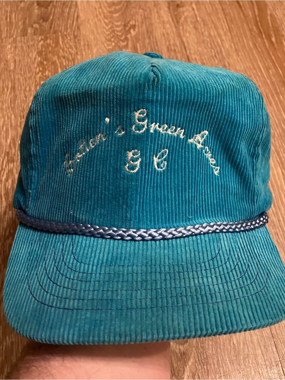 Vintage 90s Bottens Green Acres Golf Club Corduroy Cap
Blue with embroidered tex